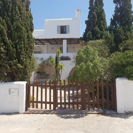 Paros Liogerma Country house *